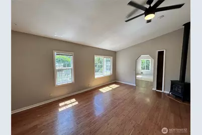 1203 Central Street NE, Olympia, WA 98506 - Photo 4
