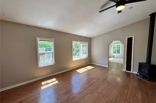 1203 Central St NE, Olympia, WA 98506 - Photo 4
