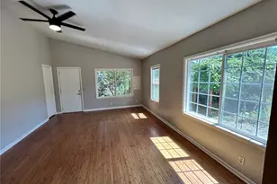 1203 Central St NE, Olympia, WA 98506 - Photo 6