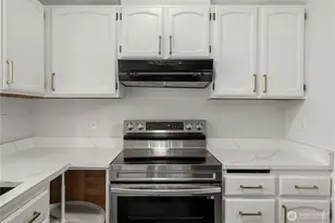 [Address not provided], Tacoma, WA 98444 - Photo 32