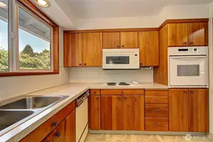 402 NW 69th St, Vancouver, WA 98665 - Photo 10