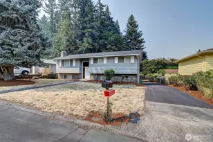 402 NW 69th St, Vancouver, WA 98665 - Photo 2