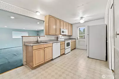 1111 Pierce Avenue NE, Renton, WA 98056 - Photo 6