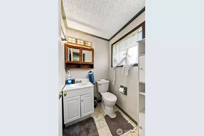 1111 Pierce Avenue NE, Renton, WA 98056 - Photo 14