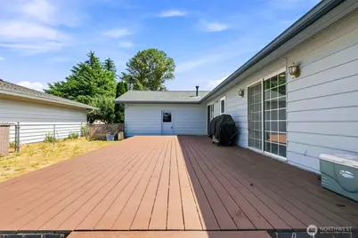 1111 Pierce Avenue NE, Renton, WA 98056 - Photo 26