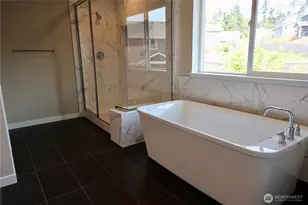2209 SW Putnam Dr, Oak Harbor, WA 98277 - Photo 14