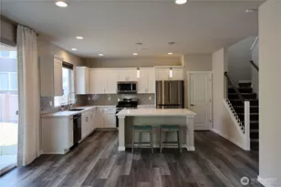 2209 SW Putnam Dr, Oak Harbor, WA 98277 - Photo 8