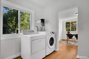 305 NW 7th St, Renton, WA 98057 - Photo 10