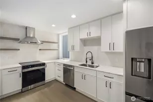 516 N 102nd St, Seattle, WA 98133 - Photo 8