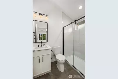 516 N 102nd Street, Seattle, WA 98133 - Photo 14