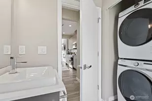 5501 240th St SW, Mountlake Terrace, WA 98043 - Photo 22