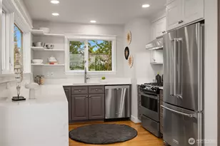 525 W Prospect St, Seattle, WA 98119 - Photo 8