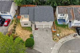 919 SW 319th Pl, Federal Way, WA 98023 - Photo 2