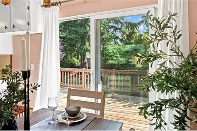 10634 32nd Avenue SW, Seattle, WA 98146 - Photo 8