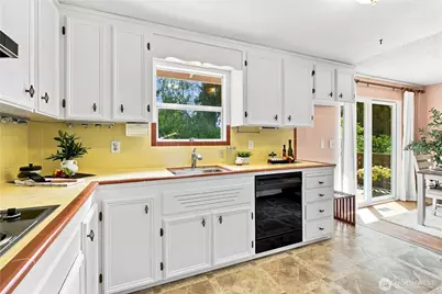 10634 32nd Avenue SW, Seattle, WA 98146 - Photo 12