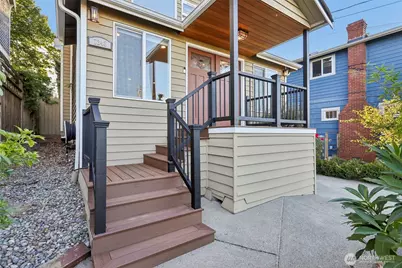 7343 19th Avenue NE, Seattle, WA 98115 - Photo 2