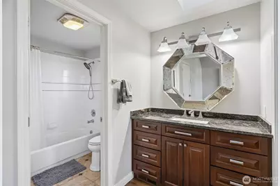 7343 19th Avenue NE, Seattle, WA 98115 - Photo 22