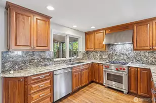 7343 19th Ave NE, Seattle, WA 98115 - Photo 8