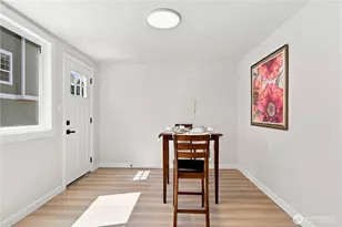 14022 Roslyn Pl N, Seattle, WA 98133 - Photo 16