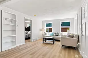 14022 Roslyn Pl N, Seattle, WA 98133 - Photo 8