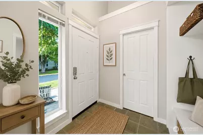 15637 NE 92nd Way #B2101, Redmond, WA 98052 - Photo 4
