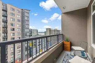 2801 1st Ave, Seattle, WA 98121 - Photo 18