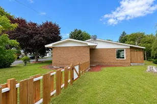 1616 Cherry St, Oroville, WA 98844 - Photo 2