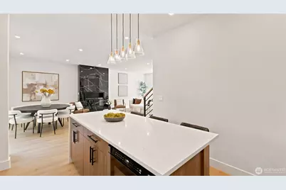 10930 NE 120th Street, Kirkland, WA 98034 - Photo 12