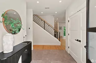 10930 NE 120th St, Kirkland, WA 98034 - Photo 14
