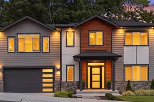 10930 NE 120th St, Kirkland, WA 98034 - Photo 1