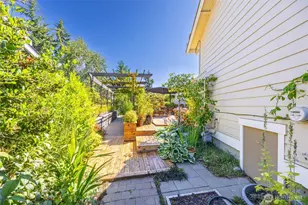 2019 29th Pl, Anacortes, WA 98221 - Photo 38
