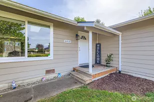 6410 58th St NE, Marysville, WA 98270 - Photo 4