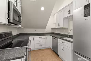 8902 65th St W, University Place, WA 98467 - Photo 36