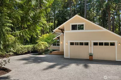 14744 Sivertson Road NE, Bainbridge Island, WA 98110 - Photo 32