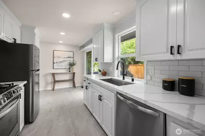 661 Birch Street, Edmonds, WA 98020 - Photo 12