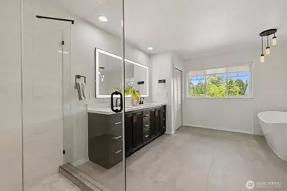 8603 NE 141st St, Kirkland, WA 98034 - Photo 32