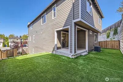 19524 81st Place NE, Kenmore, WA 98028 - Photo 36