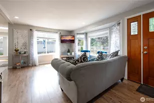 9320 220th St SW, Edmonds, WA 98020 - Photo 4