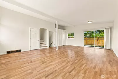 15425 SE 11th Street, Bellevue, WA 98007 - Photo 10