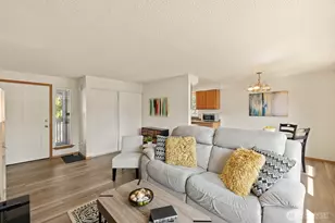 9115 1st Pl NE, Lake Stevens, WA 98258 - Photo 6