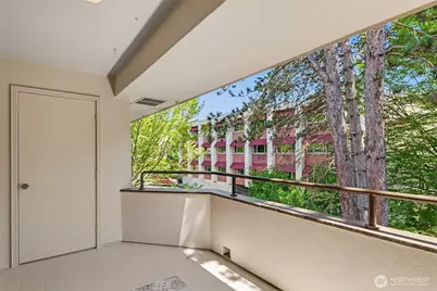 401 100th Ave NE #314, Bellevue, WA 98004 - Photo 8