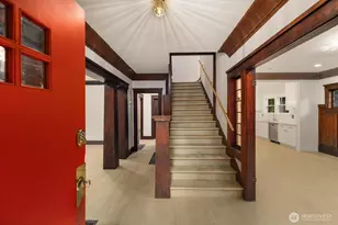 2109 Aurora Ave N, Seattle, WA 98109 - Photo 4