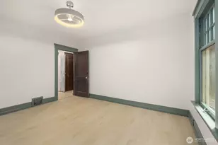 2109 Aurora Ave N, Seattle, WA 98109 - Photo 16