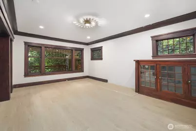 2109 Aurora Avenue N, Seattle, WA 98109 - Photo 6