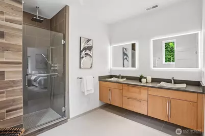 10030 37th Avenue SW, Seattle, WA 98146 - Photo 20