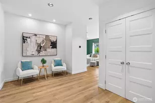 10030 37th Ave SW, Seattle, WA 98146 - Photo 4