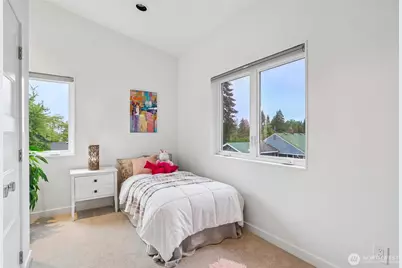 10030 37th Avenue SW, Seattle, WA 98146 - Photo 24