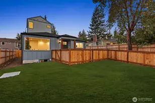 813 NE 125th St, Seattle, WA 98125 - Photo 36