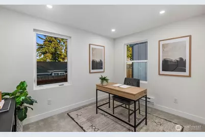 813 NE 125th Street, Seattle, WA 98125 - Photo 18