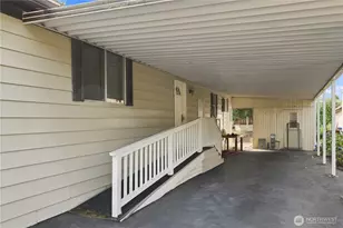 18425 NE 95th St, Redmond, WA 98052 - Photo 14
